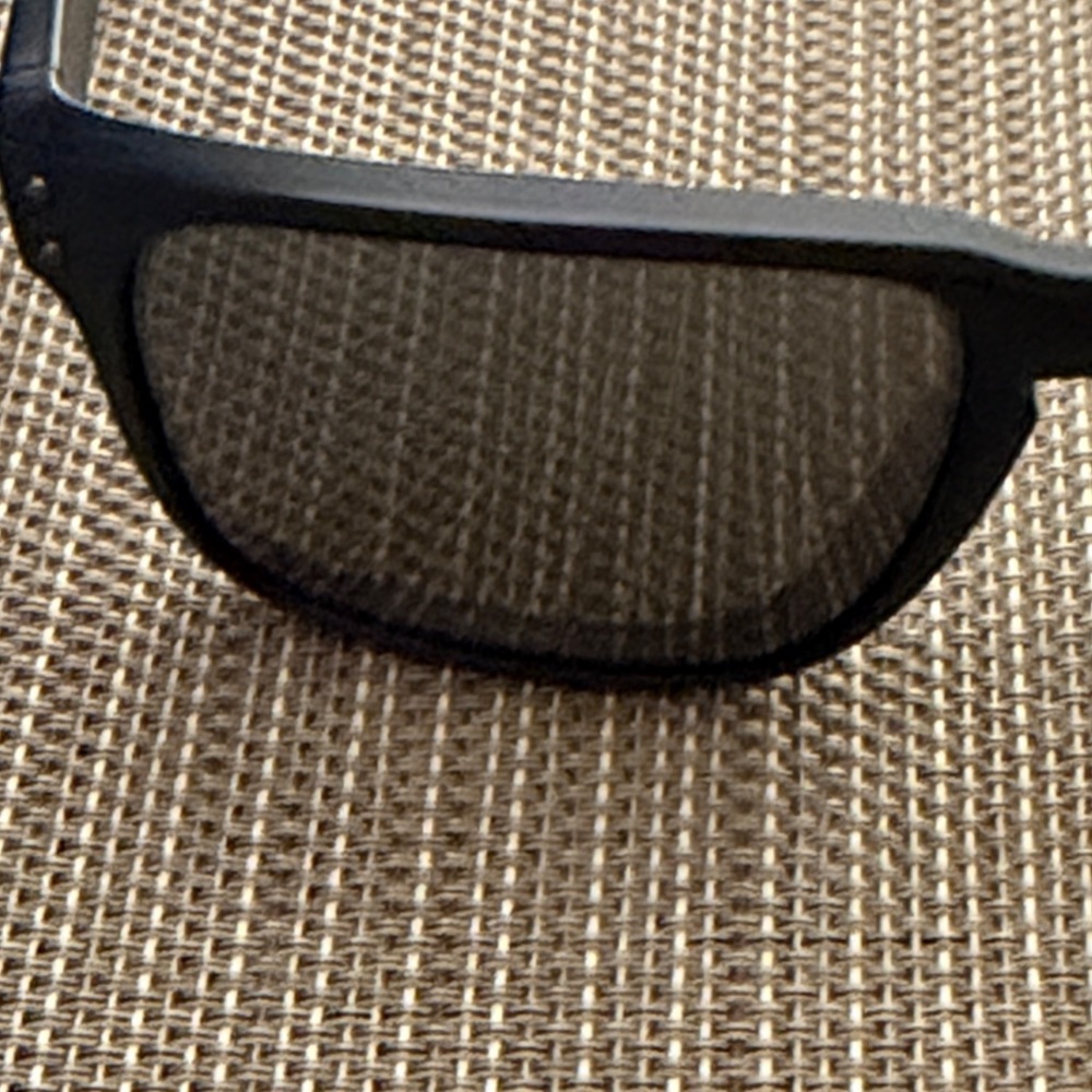 Oakley Holbrook XL - Picture 2 of 9